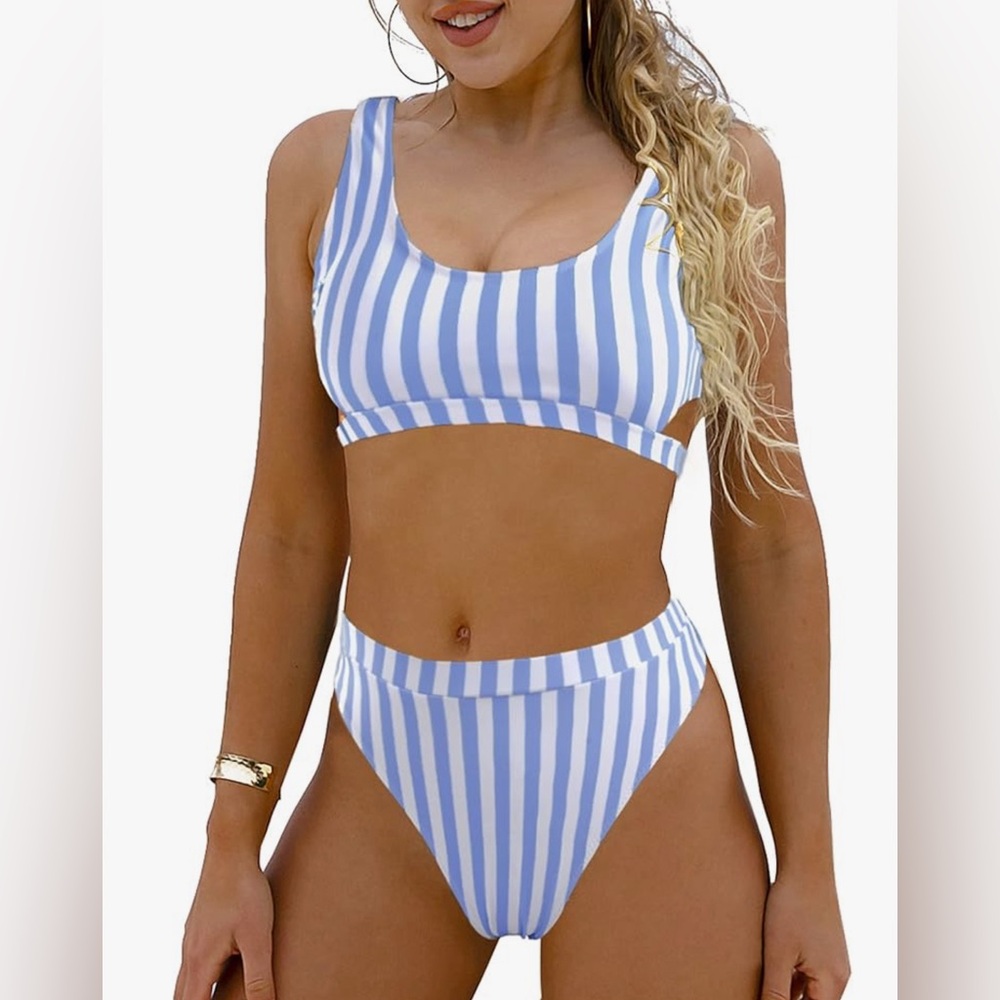 Blooming Jelly striped bikini